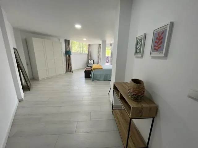 A Terrace With Sea View, 2 Bedrooms Apartment In Benalmádena